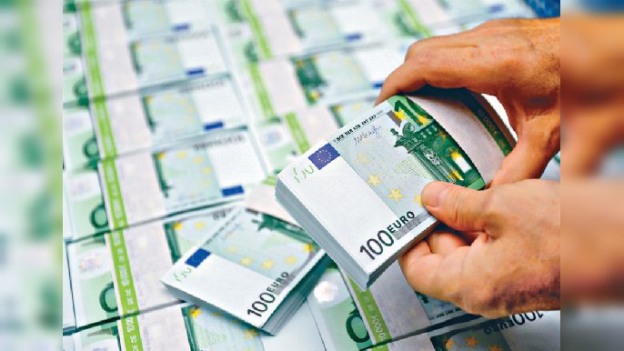 ■技術圖表可見，歐羅兌美元RSI及隨機指數均已處於回落，接下來料將開展調整走勢。